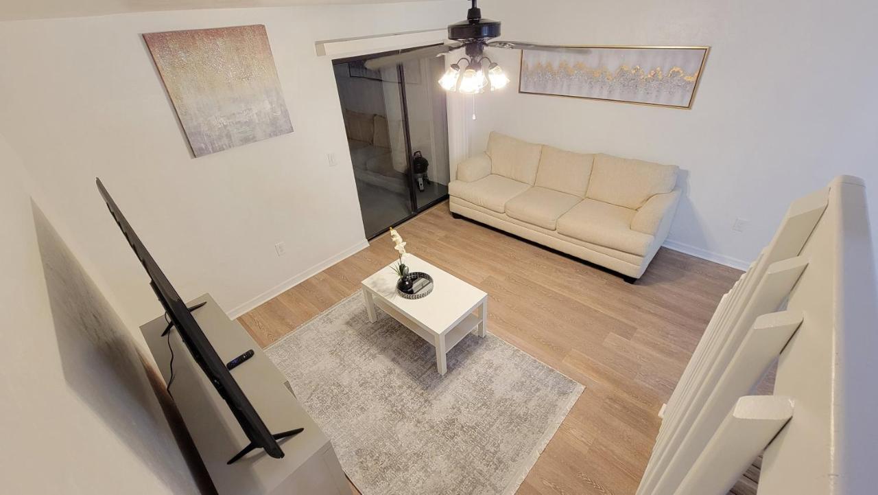 Beautiful Townhouse 2 Bedrooms 1 And A Half Bathrooms Next To Butler Plaza 1 Mile To Uf Gainesville Ngoại thất bức ảnh