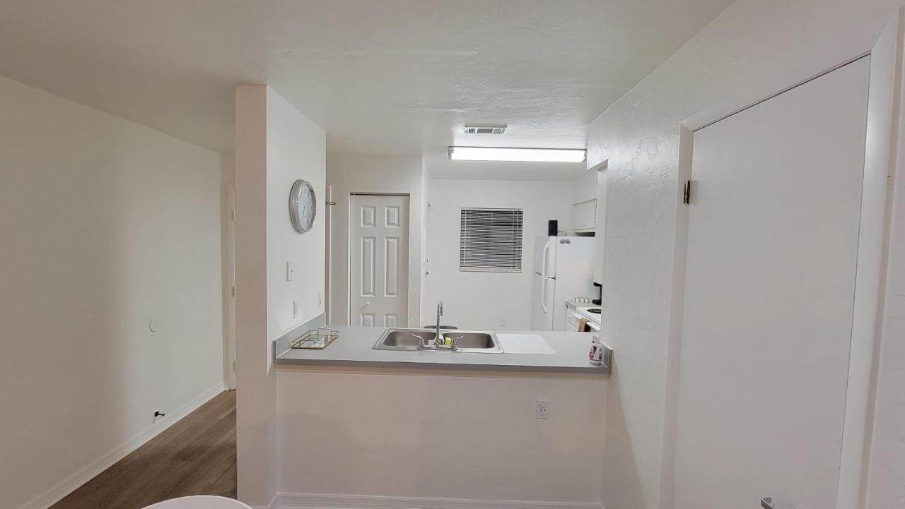 Beautiful Townhouse 2 Bedrooms 1 And A Half Bathrooms Next To Butler Plaza 1 Mile To Uf Gainesville Ngoại thất bức ảnh